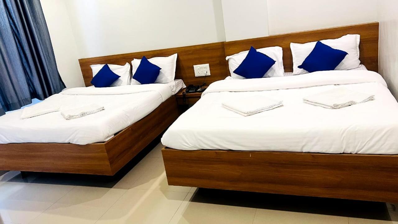 Hotel Sai Smruti Shirdi Quarto foto